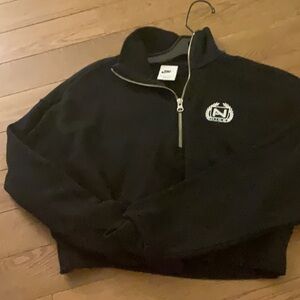 Women’s Nike cropped quarter zip sweatshirt size xsmall